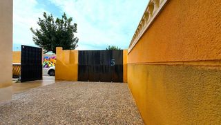 Casa en venta en La Siesta - El Salado - Torreta en Torrevieja