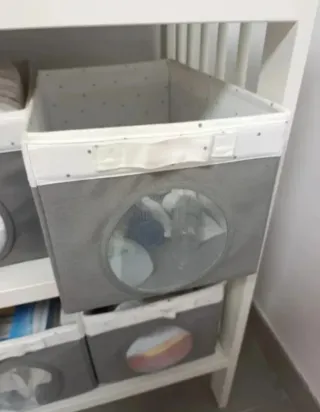 Cambiador de bebé blanco