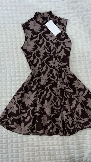 Vestido corto Zara floral marrón