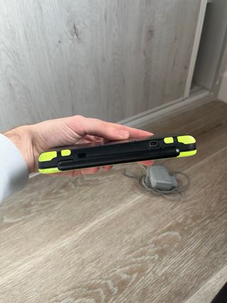 Nintendo 2DS XL Negra y Verde | PERFECTO ESTADO