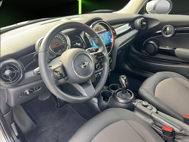 MINI MINI Cooper 100 kW (136 CV)