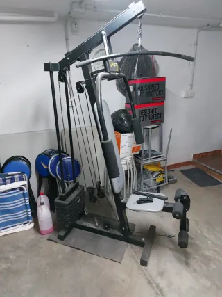 Máquina de gimnasio VivaFit multiejercicios