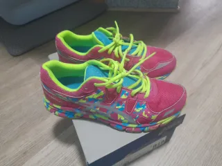 Zapatillas Asics Mujer/Niña Talla 39