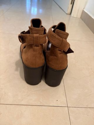 Botines plataforma Carmel marrones