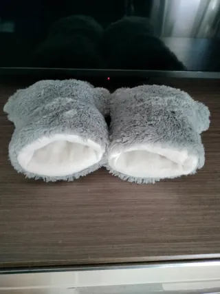 Guantes de pata de gato grises y rosas