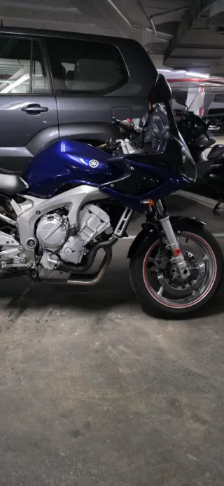 Yamaha FZ6 Naked Azul/Negro