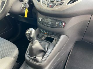 Ford Tourneo Courier 1.5 TDCi Trend 70 kW (95 CV)