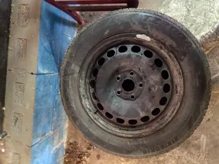 2 Neumáticos 215/60R16 llanta hierro