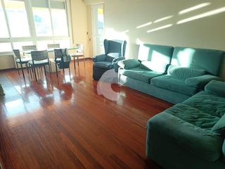 Piso en venta en Universidad en Ourense