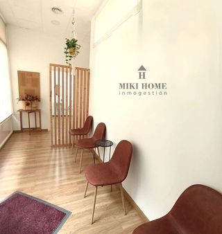 Local comercial en venta en Barbastro