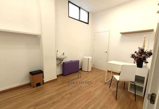 Local comercial en venta en Barbastro