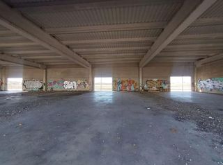 Local comercial en venta en Valdepeñas