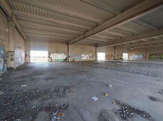 Local comercial en venta en Valdepeñas