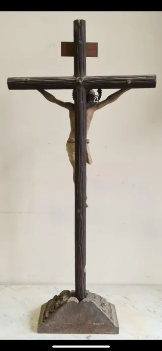 Gran Cristo , Crucifijo de mesa Calvario