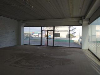 Local comercial en venta en El Barral Ferial en Coslada