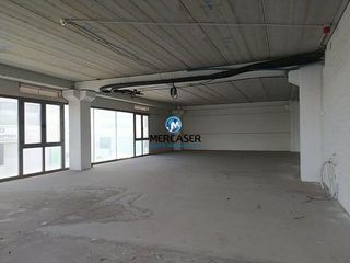 Local comercial en venta en El Barral Ferial en Coslada