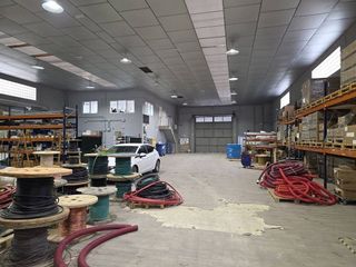 Local comercial en venta en Santa Cruz - Industria - Polígono Campollano en Albacete