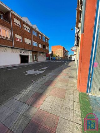 Edificio en venta en La Vega - Oteruelo en León