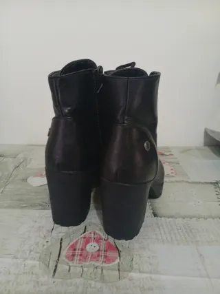 Botas Refresh negras talla 37