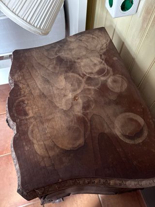 Mesita de noche antigua para restaurar