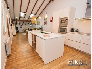 Piso en venta en Puerto Chico en Santander