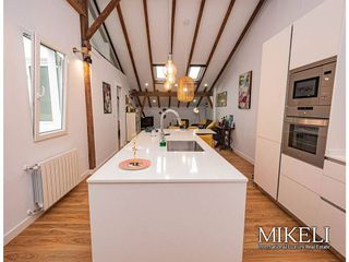 Piso en venta en Puerto Chico en Santander