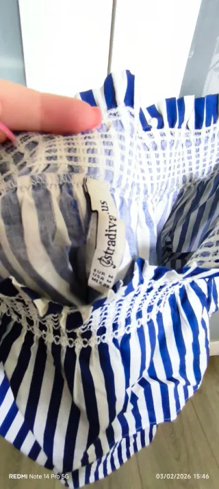 Top Hombros Descubiertos Rayas Azul Marino