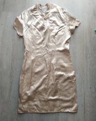 Vestido dorado talla M