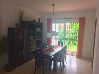 Chalet en alquiler en Montequinto en Dos Hermanas