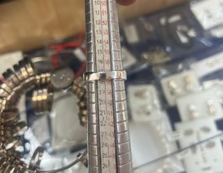 Anillo Oro Diamantes y Esmeraldas