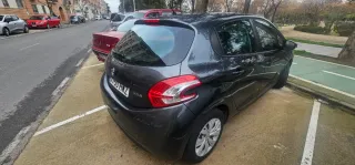 Peugeot 208 2014