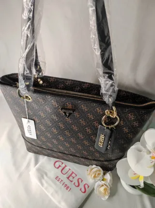 Bolso Guess Marrón y Dorado