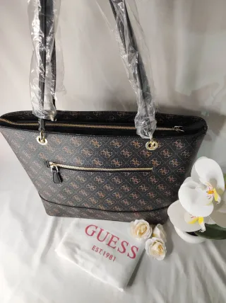 Bolso Guess Marrón y Dorado