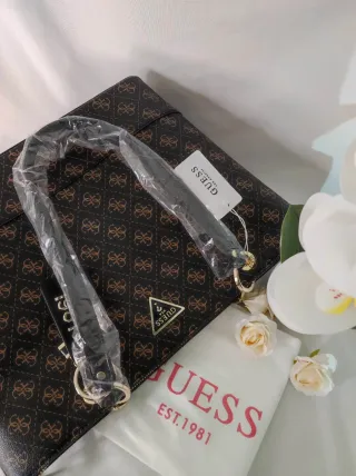 Bolso Guess Marrón y Dorado