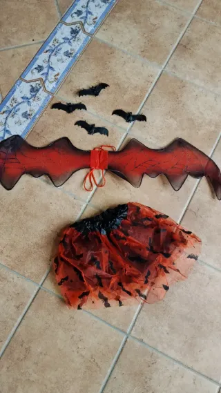 Disfraz Murciélago Alas y Falda