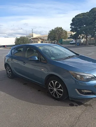 Opel Astra 2013
