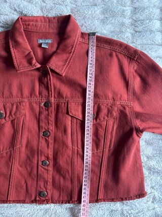 Chaqueta vaquera corta