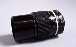 NIKKOR AI 200mm f/4 + Scatola