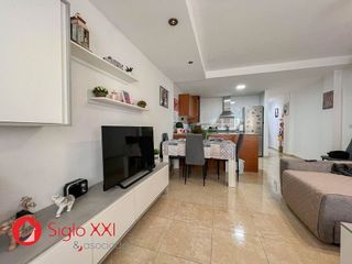 Piso en venta en Zona Piscinas en Burriana