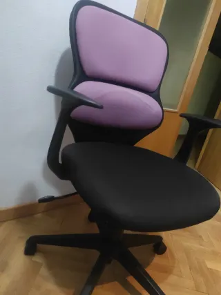 Silla de escritorio cómoda púrpura y negra