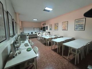 Local comercial en venta en Lucena