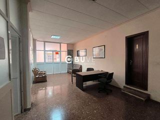Local comercial en venta en Lucena