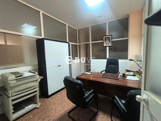 Local comercial en venta en Lucena