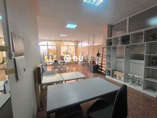 Local comercial en venta en Lucena