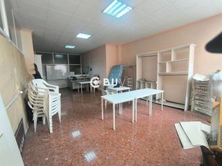 Local comercial en venta en Lucena