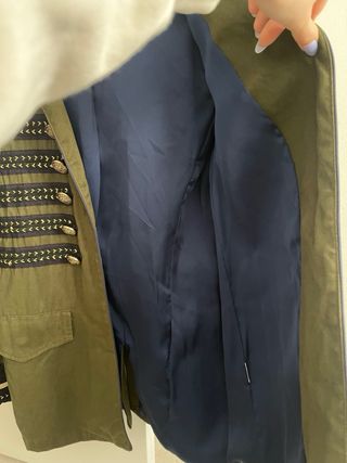 Chaqueta militar Zara verde militar talla S