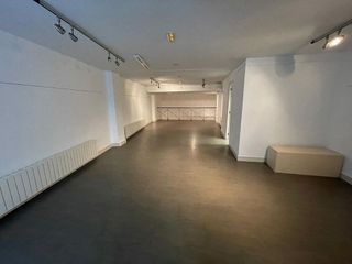 Local comercial en alquiler en Instituts - Universitat en Lleida