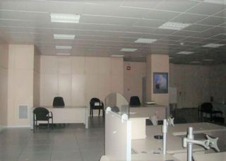 Local comercial en alquiler en O Berbés - Peniche en Vigo