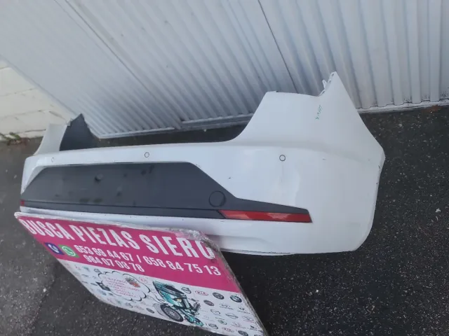 Paragolpes Trasero León 3 ST Ranchera