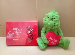 Set San Valentín Peluche Grinch corazón + Bombones